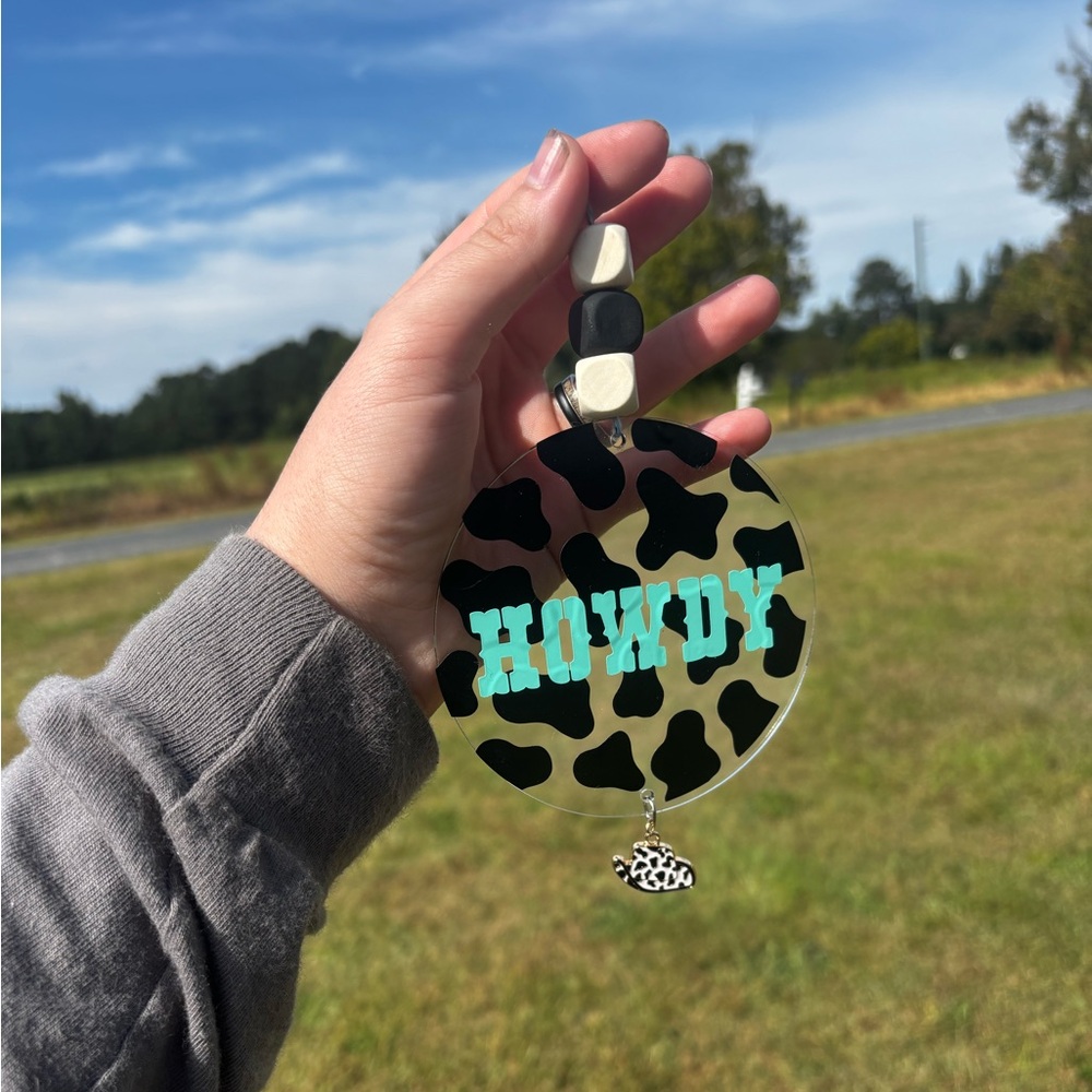 Cow Print 'Howdy' Keychain